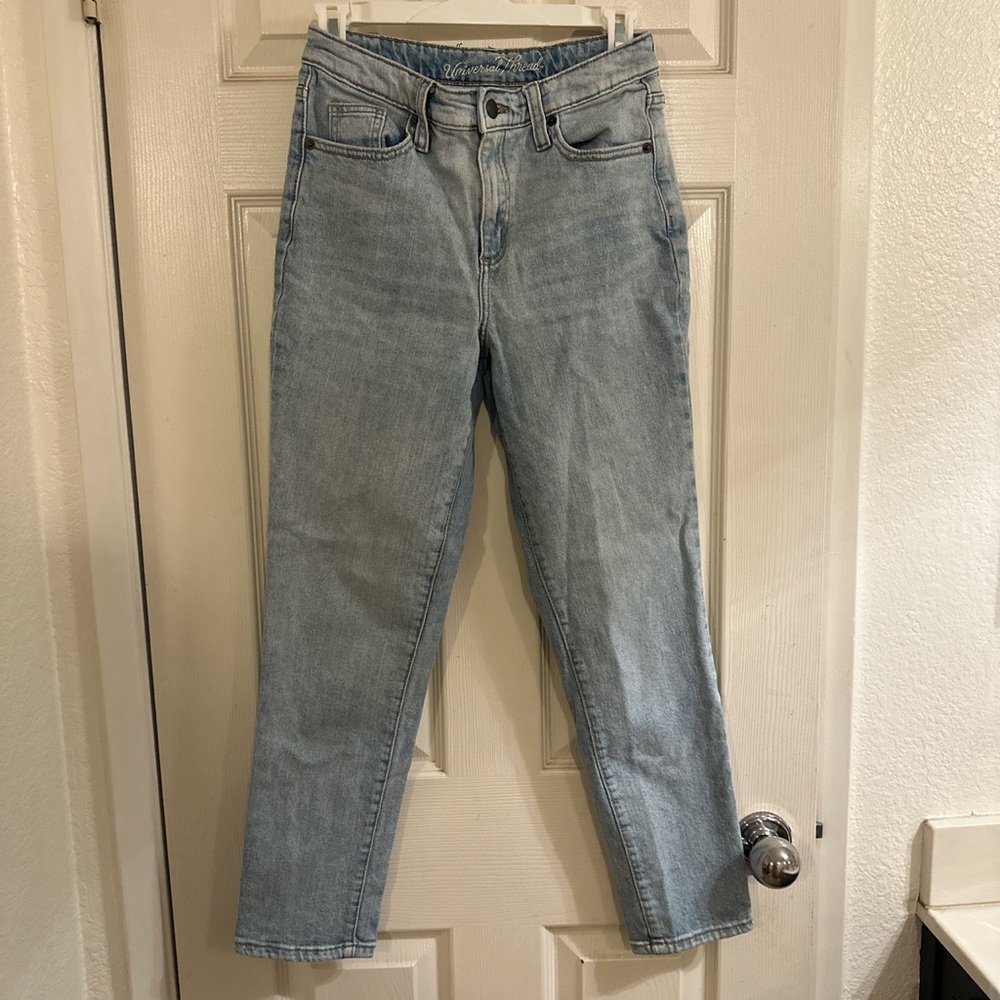 Universal Thread Jeans